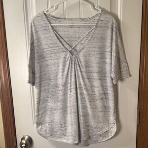 a.n.a Heathered V-Neck Short Sleeve Tee